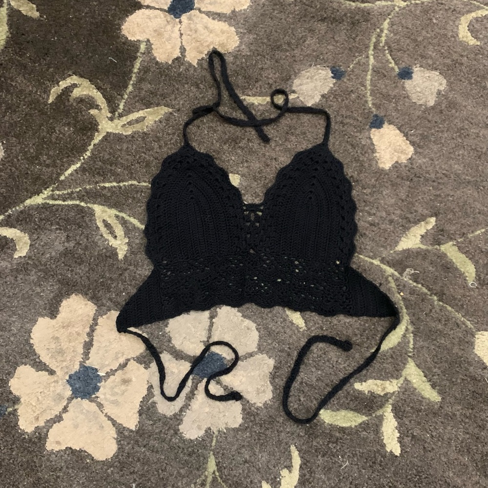 NWOT Anemone Crochet Cropped Tank